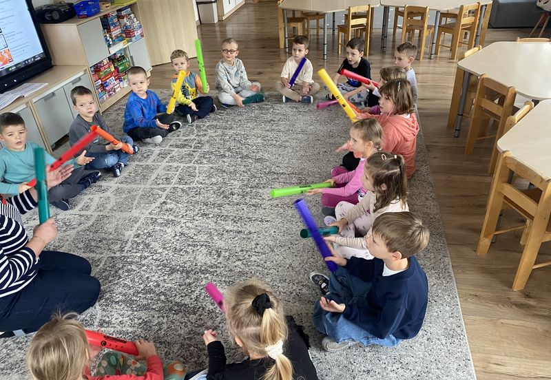 Kodowanie z muzyką i robotem Zosią 6-latki A