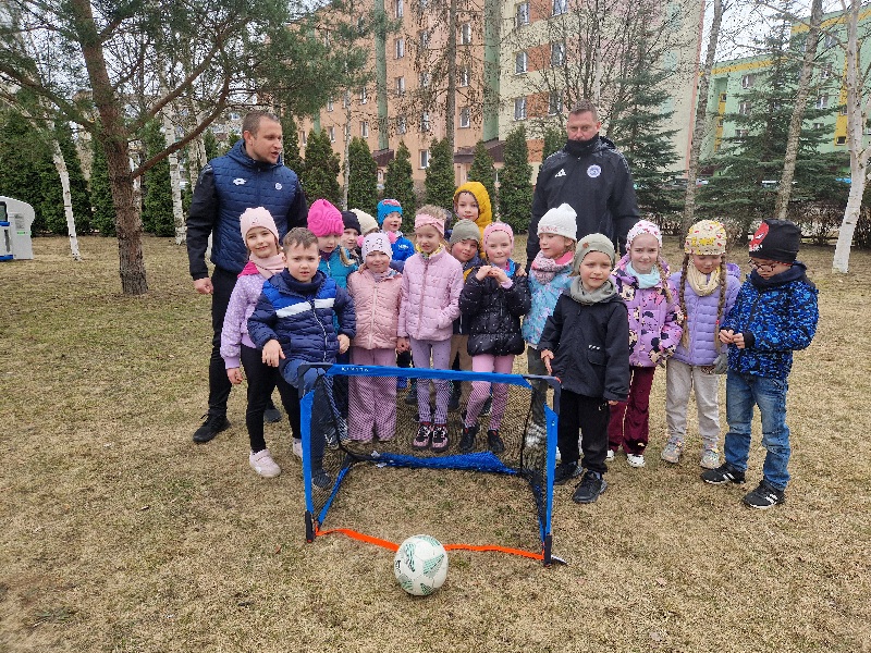 Trening piłkarski w grupie 6 B