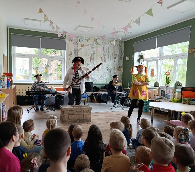 „Pippi w krainie bajek” – audycja muzyczna